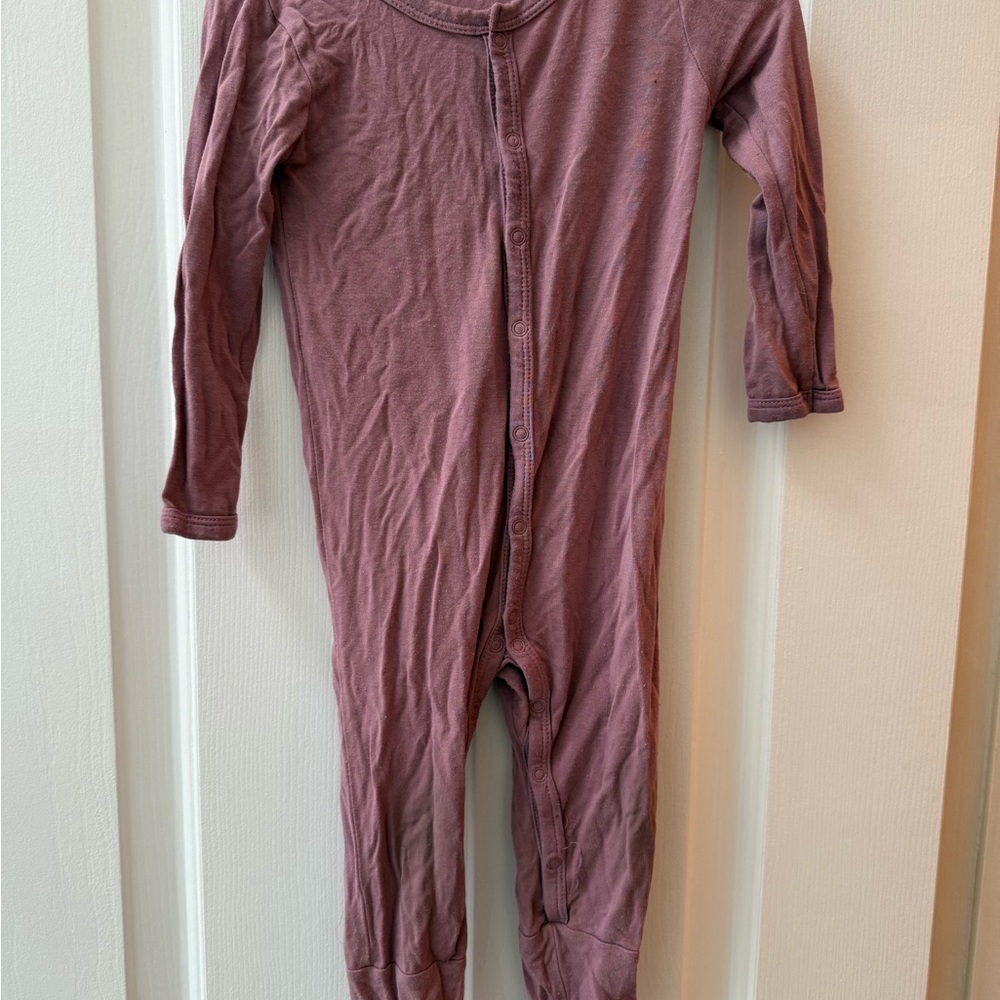 Kyte Baby Snap Romper in Mulberry
